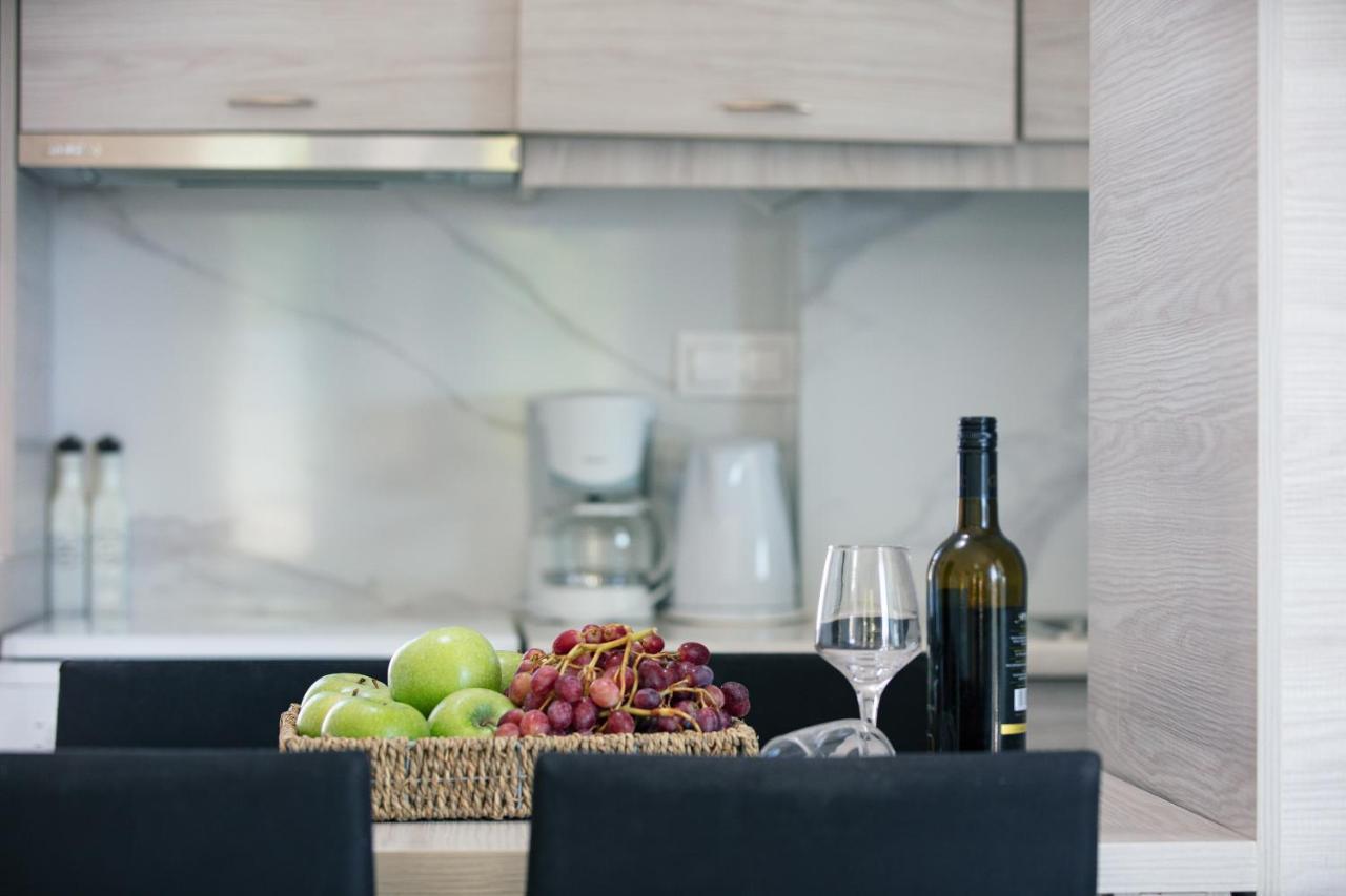 Evgoro Luxury Suites Agia Galini Exteriör bild