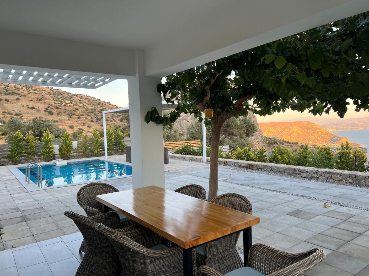 Evgoro Luxury Suites Agia Galini Exteriör bild